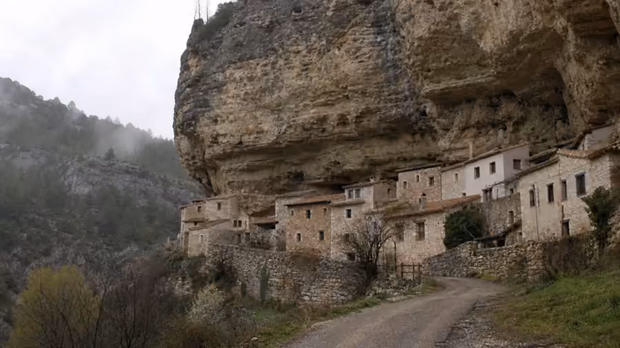 Recreación visual de Barrio de La Cueva en Vega del Codorno, Cuenca.