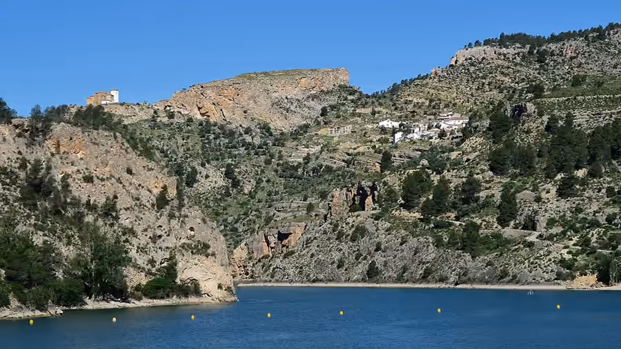 Barrio del Santuario en Villa de Ves, Albacete.