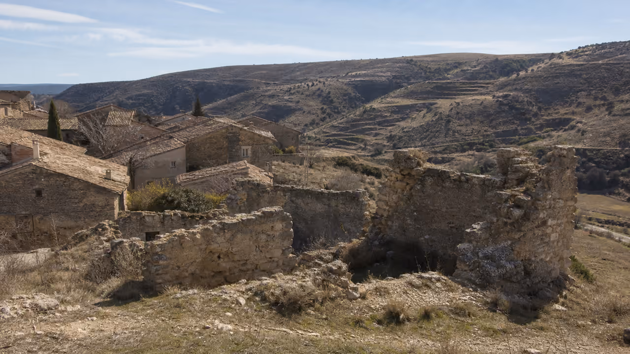 Recreación visual de Castillo y murallas en Escamilla, Guadalajara.