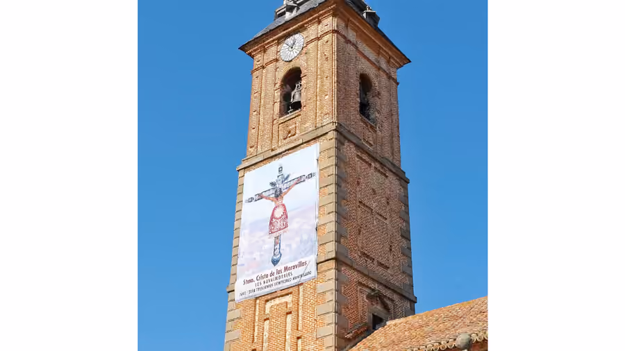 Iglesia de Nuestra Señora de la Antigua en Los Navalmorales, Toledo.