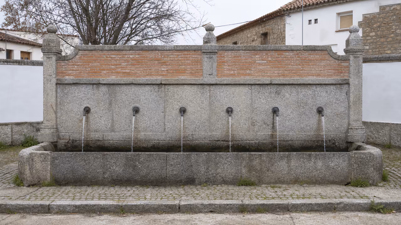 Recreación visual de Fuente de los Seis Caños en Los Navalmorales, Toledo.