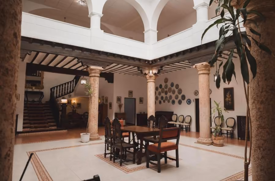 Casa de los Acacio en San Clemente