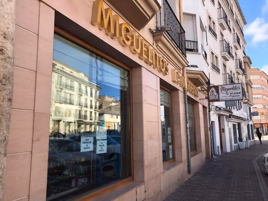 Confitería La Moderna en La Roda